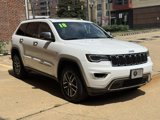 Used 2018 Jeep Grand Cherokee Limited w/ Luxury Group II image 3