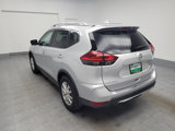 Used 2017 Nissan Rogue SV w/ Sun & Sound Touring Package image 5