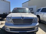 Used 2006 Lincoln Navigator Ultimate image 2