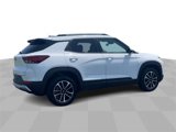New 2024 Chevrolet TrailBlazer LT w/ LT Cold Weather Package image 2