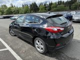 Used 2017 Chevrolet Cruze LT image 4