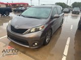 Used 2013 Toyota Sienna SE image 2