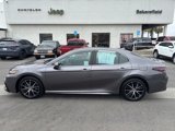 Used 2023 Toyota Camry SE image 2