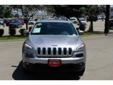 Used 2018 Jeep Cherokee Latitude image 2