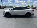 Used 2016 Ford Focus SE w/ Equipment Group 201A image 2