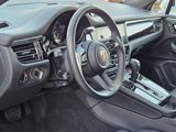 Certified 2024 Porsche Macan image 4