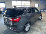 Used 2018 Chevrolet Equinox LT image 2