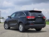 Used 2017 Kia Sorento LX image 5