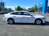 Used 2024 Chevrolet Malibu LT image 2