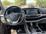 Used 2019 Toyota Highlander XLE image 4