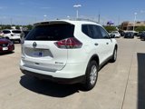 Used 2016 Nissan Rogue SV image 5