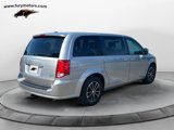 Used 2018 Dodge Grand Caravan SE image 3