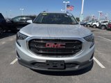 Used 2018 GMC Terrain SLE w/ Driver Convenience Package image 2