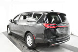 Used 2023 Chrysler Pacifica Touring-L image 5