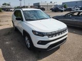 Used 2022 Jeep Compass Latitude image 3