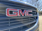 Used 2018 GMC Terrain SLE w/ Driver Convenience Package image 3