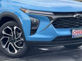 New 2025 Chevrolet Trax RS image 2