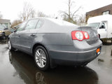 Used 2008 Volkswagen Passat Lux image 3