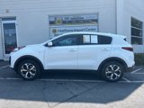 Used 2020 Kia Sportage LX image 2