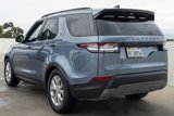 Used 2018 Land Rover Discovery SE image 3
