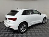 Used 2022 Audi Q3 2.0T Premium w/ Convenience Package image 3
