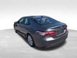 Used 2019 Toyota Camry LE image 3