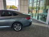 Used 2022 Volkswagen Jetta SE image 4