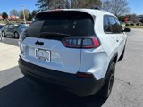 Used 2023 Jeep Cherokee Altitude Lux image 3