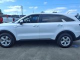 Used 2023 Kia Sorento LX image 4