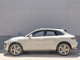 New 2025 Porsche Macan image 2