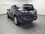 Used 2017 Chevrolet Traverse LT w/ Style and Technology Package image 5