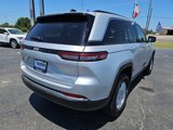 Used 2024 Jeep Grand Cherokee Laredo image 6