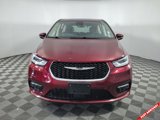 Used 2023 Chrysler Pacifica Touring-L image 2