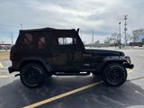 Used 2001 Jeep Wrangler SE image 4