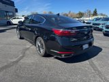 Used 2018 Kia Cadenza Limited image 3