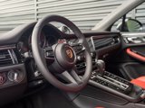 Certified 2025 Porsche Macan image 4