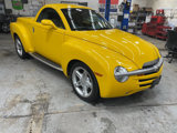 Used 2004 Chevrolet SSR w/ Preferred Equipment Group image 2