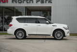 Used 2017 INFINITI QX80 4WD w/ Deluxe Technology Package image 4