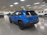 Used 2019 Jeep Cherokee Trailhawk image 5