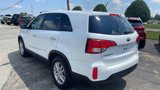 Used 2014 Kia Sorento LX image 3