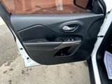 Used 2019 Jeep Cherokee Latitude w/ Popular Appearance Group image 6