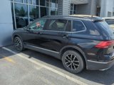Used 2021 Volkswagen Tiguan SE w/ Panoramic Sunroof Package image 4