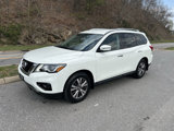 Used 2017 Nissan Pathfinder S image 3