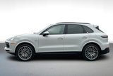 Used 2021 Porsche Cayenne E-Hybrid image 2
