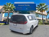 New 2025 Chrysler Pacifica Select image 5