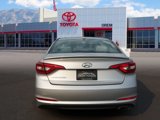 Used 2017 Hyundai Sonata SE image 4