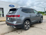 Used 2024 Volkswagen Atlas SE w/ Panoramic Sunroof Package image 5