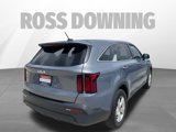 Used 2023 Kia Sorento LX image 4
