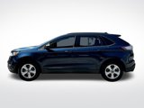 Used 2017 Ford Edge SE image 3
