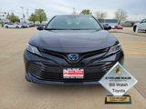 Used 2020 Toyota Camry LE image 3